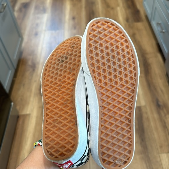 Vans “authentic” golden coast black/White Chckers - Picture 4 of 5